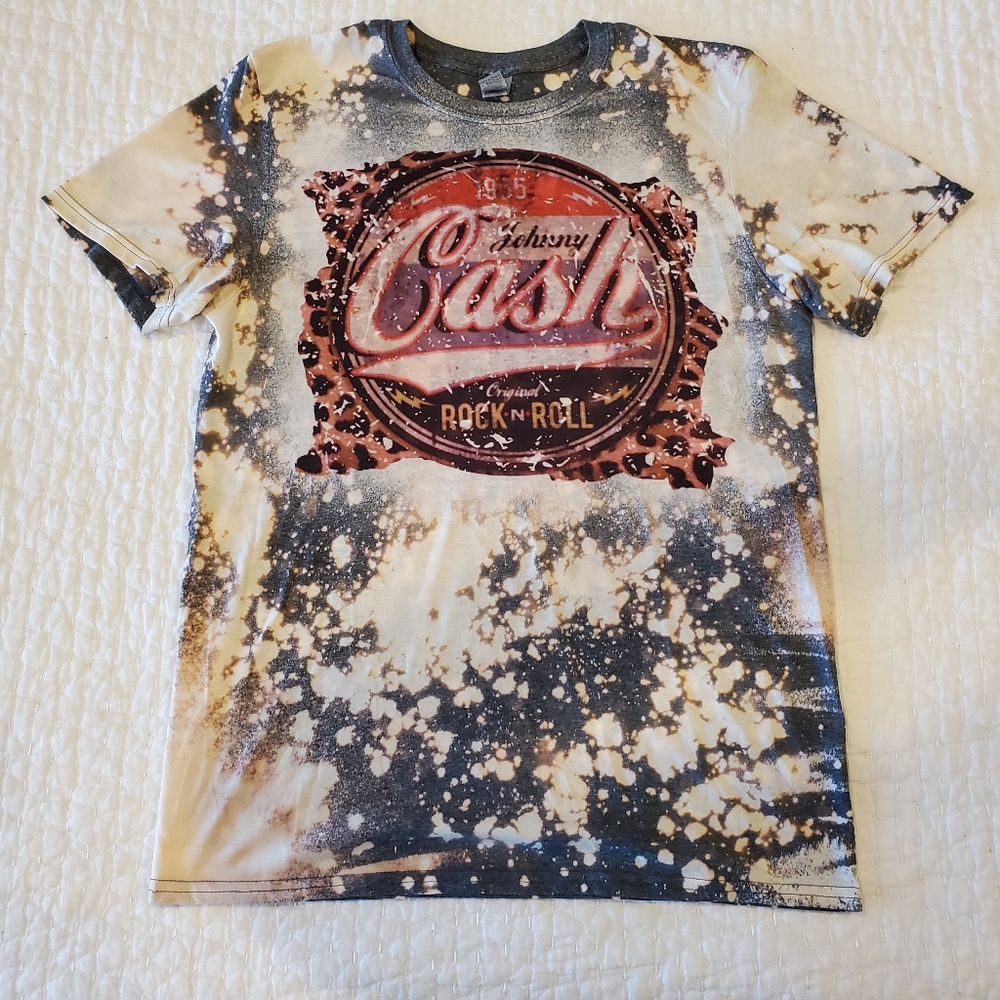 NWOT Johnny Cash Bleach T-Shirt Sz M
